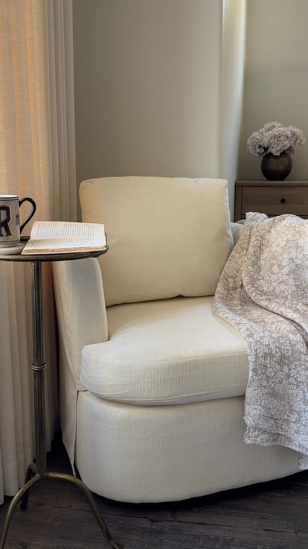 Primary Bedroom Decor🤍
#cozybedroom

#LTKStyleTip #LTKHome