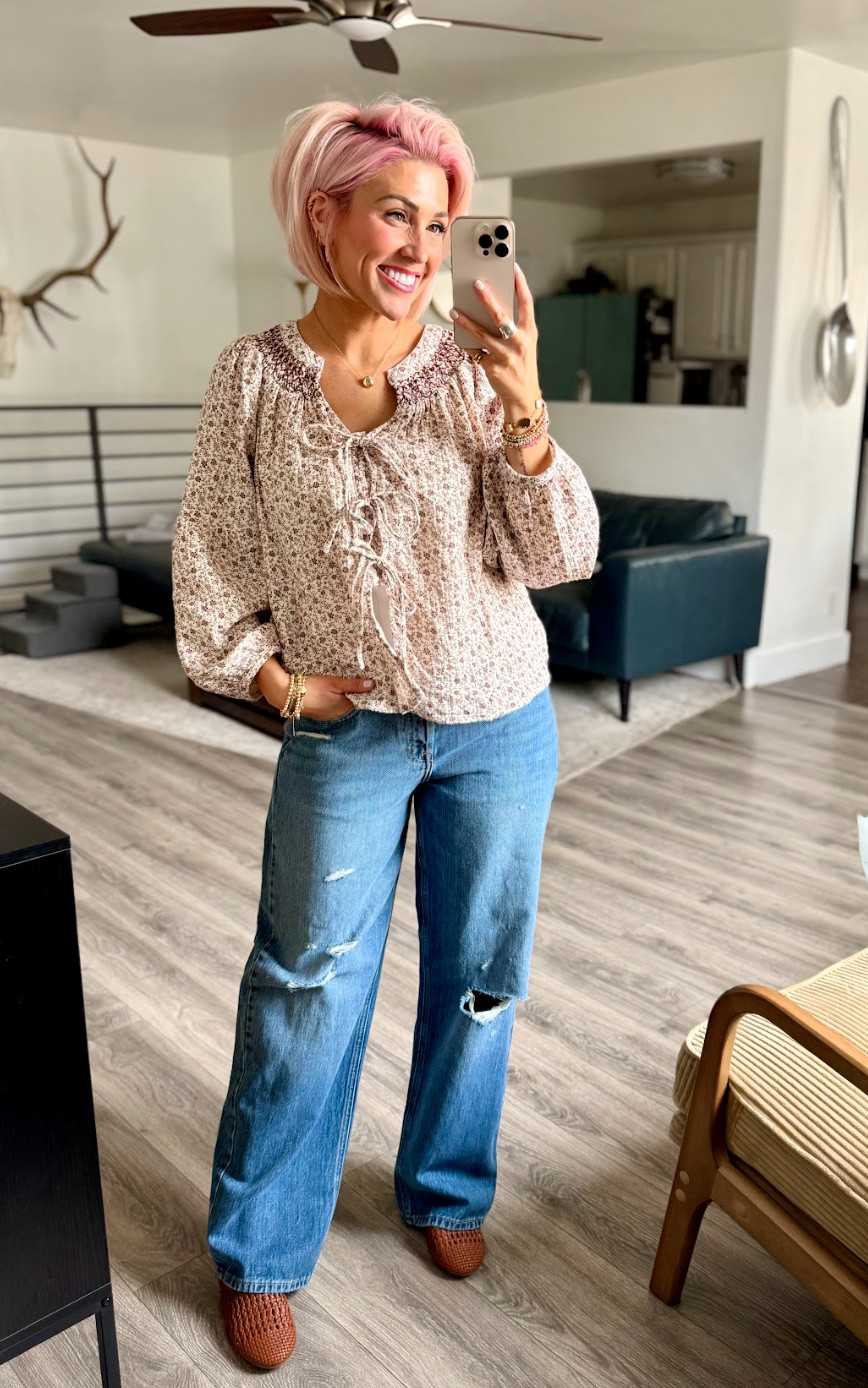 How pretty is this floral top from Target? And these jeans are my new go-to. Pants: 6 // Shirt: Medium // Shoes: TTS 

 #LTKootd