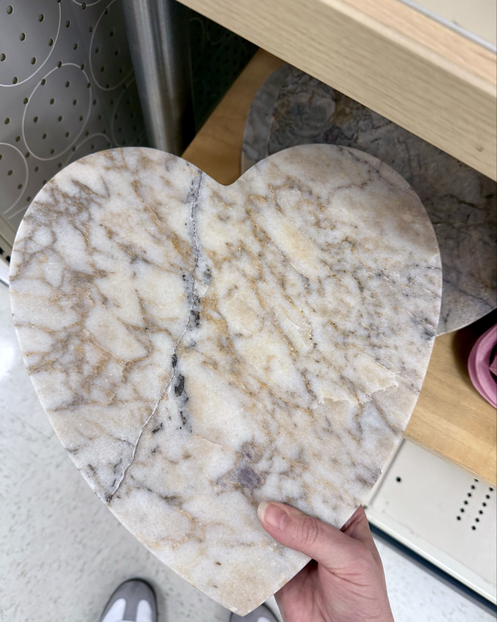 Valentine’s Day finds from Target.




Valentines decor, vday decor, heart charcuterie board 

#LTKHome #LTKValentine #LTKSeasonal