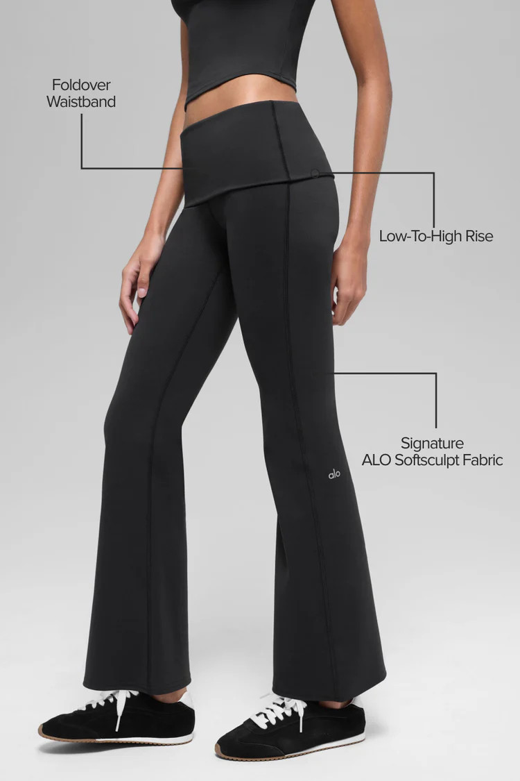 ALO Softsculpt 7/8 Foldover Flare Legging | Alo Yoga (US)