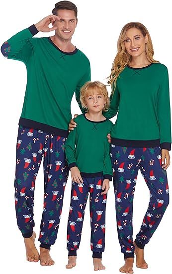 Ekouaer Family Matching Pajamas Christmas Sleepwear Soft Loungewear Pjs Set With Pockets | Amazon (US)