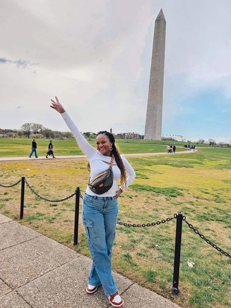 Had an amazing weekend in DC and I’m obsessed with this cut out top and these cargo jeans! Grab them while you can! 

#LTKsalealert #LTKtravel #LTKmidsize