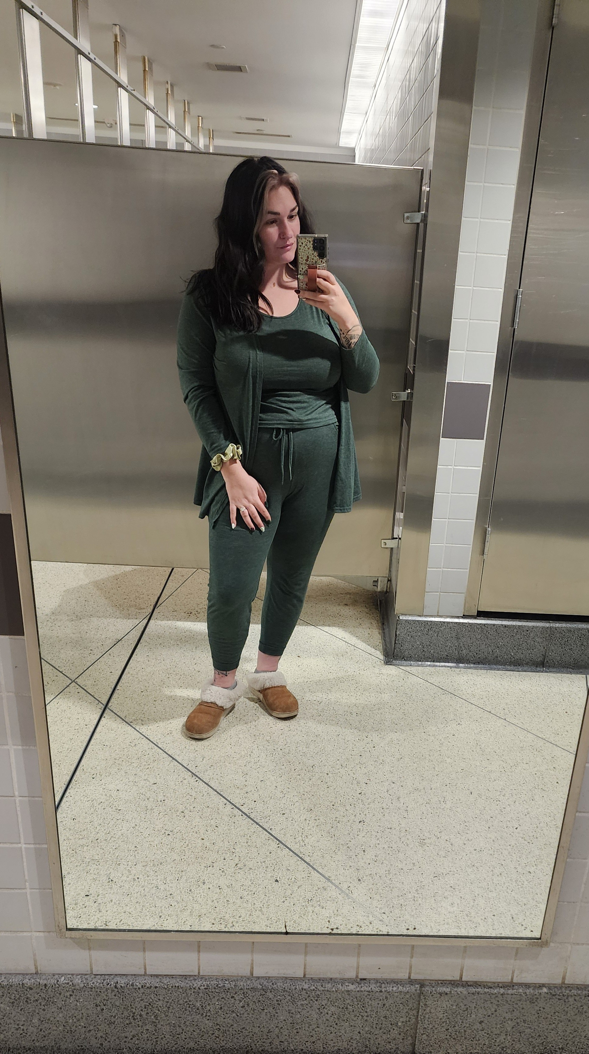 Comfy cozy airport travel outfit 

#LTKFindsUnder50 #LTKHoliday #LTKTravel