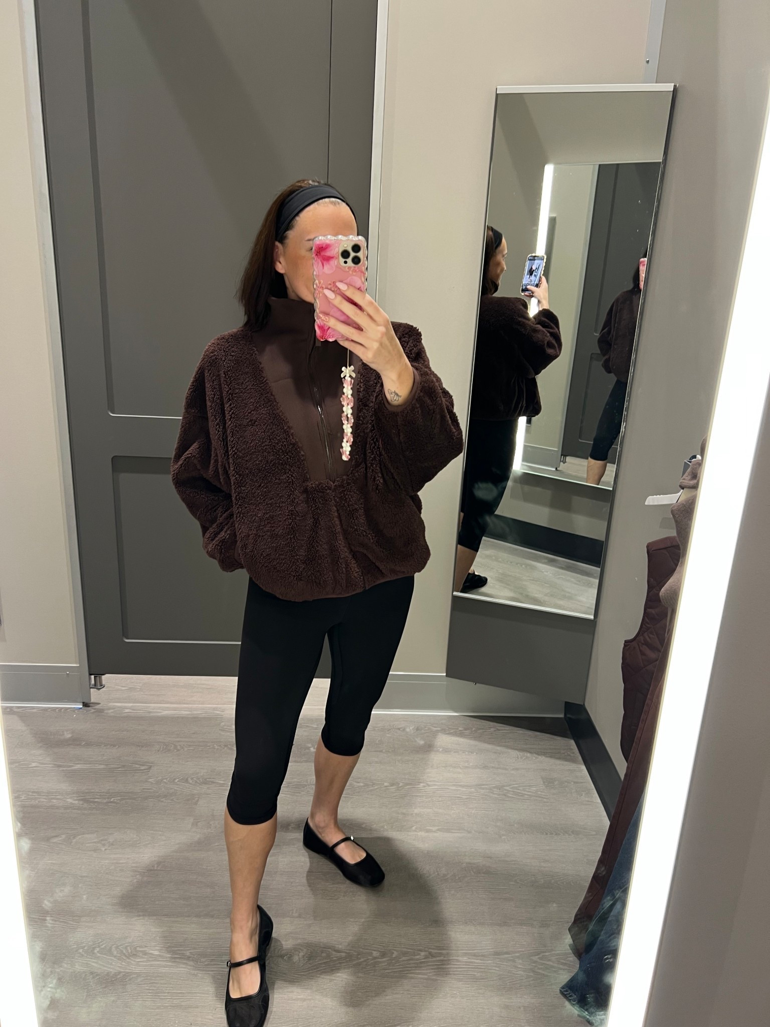 Felt like I was wrapped in a teddy bear! 🧸 

#LTKMidsize #LTKStyleTip #LTKFallSale