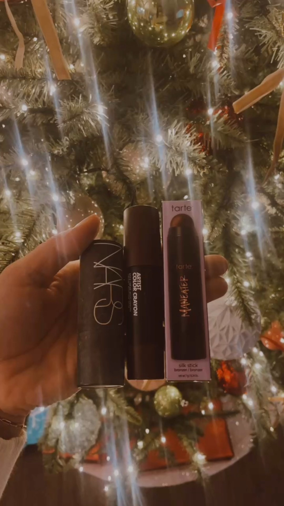 Stocking stuffer idea day 3:
✨hint⤵️
The Tarte brand is my FAVORITE, but they are all good!!!

Use code SAVEGIFTS at Sephora for more money off

Use code CHEER to save at Ulta until 12/14! 

Make up ideas
Stocking stuffer 
Tarte
NARS
Makeup by Mario
Sephora
Ulta
Makeup haul
Teen gifts
Girl gifts 
Grwm makeup
Daily makeup routine
Make up sale
Coupons codes 


#LTKHoliday #LTKBeauty #LTKGiftGuide