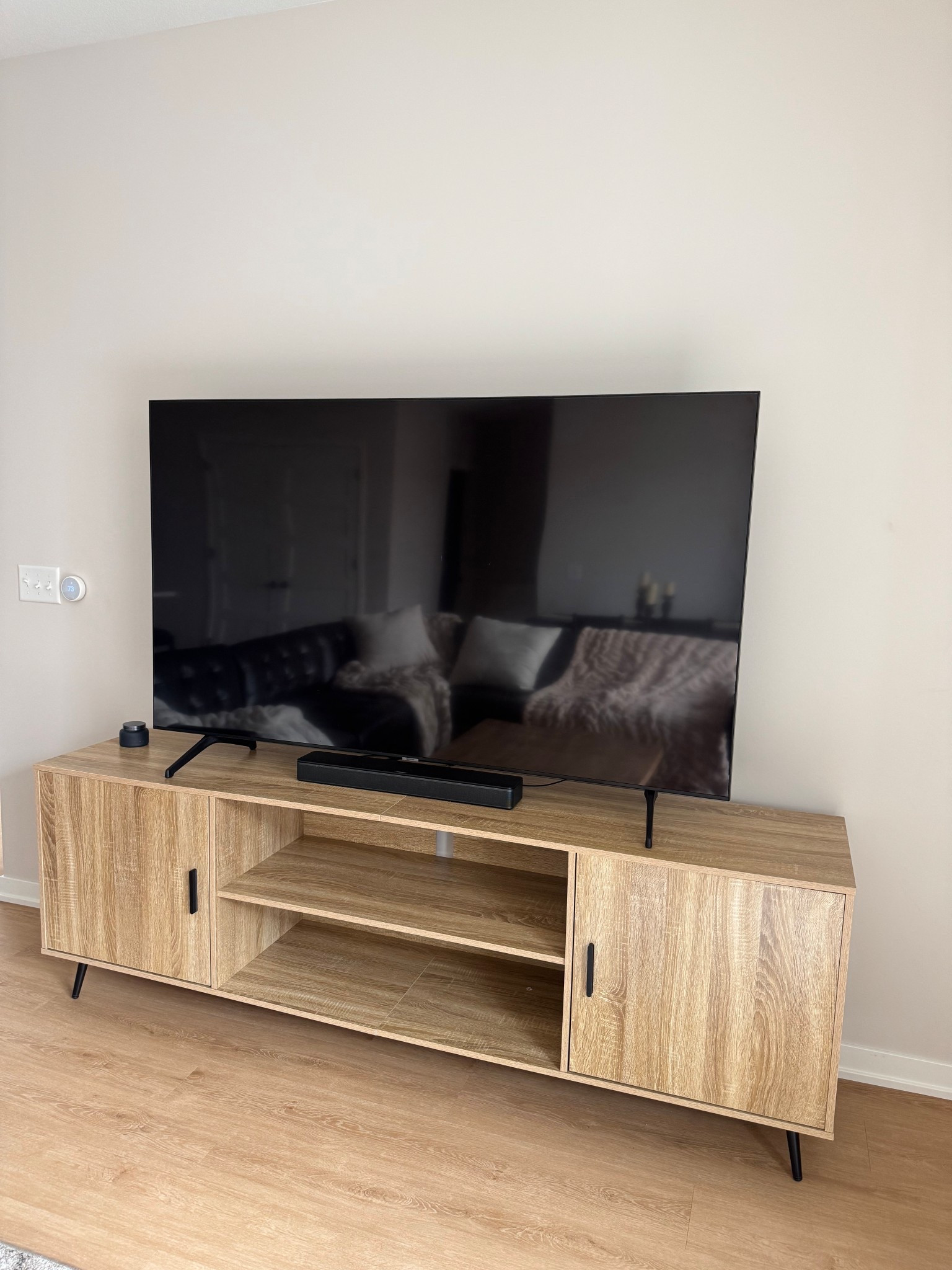 Obsessed with this TV stand 📺 PLUS, it’s super affordable ✨

#LTKSaleAlert #LTKHome