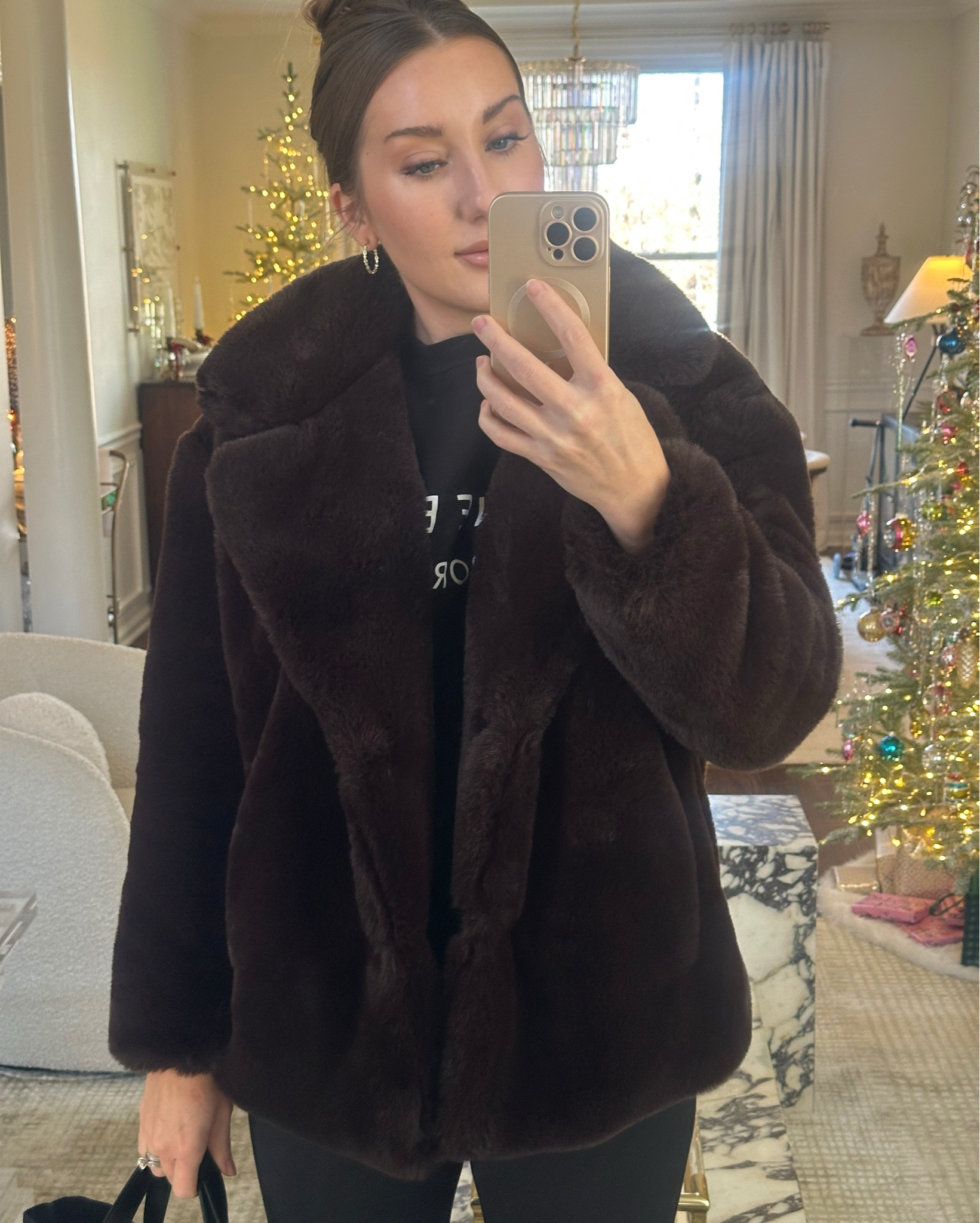 Fav fur coats at all price points 

#LTKSeasonal #LTKootd
