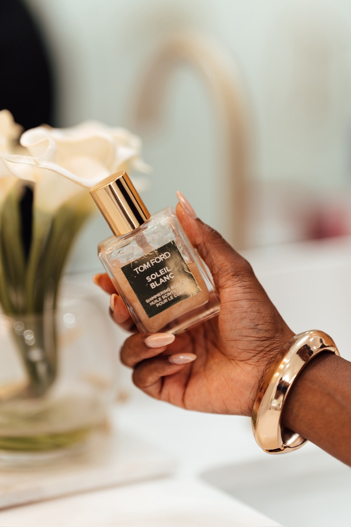 Tom Ford Shimmering Body Oil



#LTKBeauty #LTKStyleTip