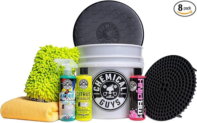 Chemical Guys HOL_128 Car Cleaning Kit, with Car Wash Soap, Car Wash Bucket and 16oz Car Care Cle... | Amazon (US)