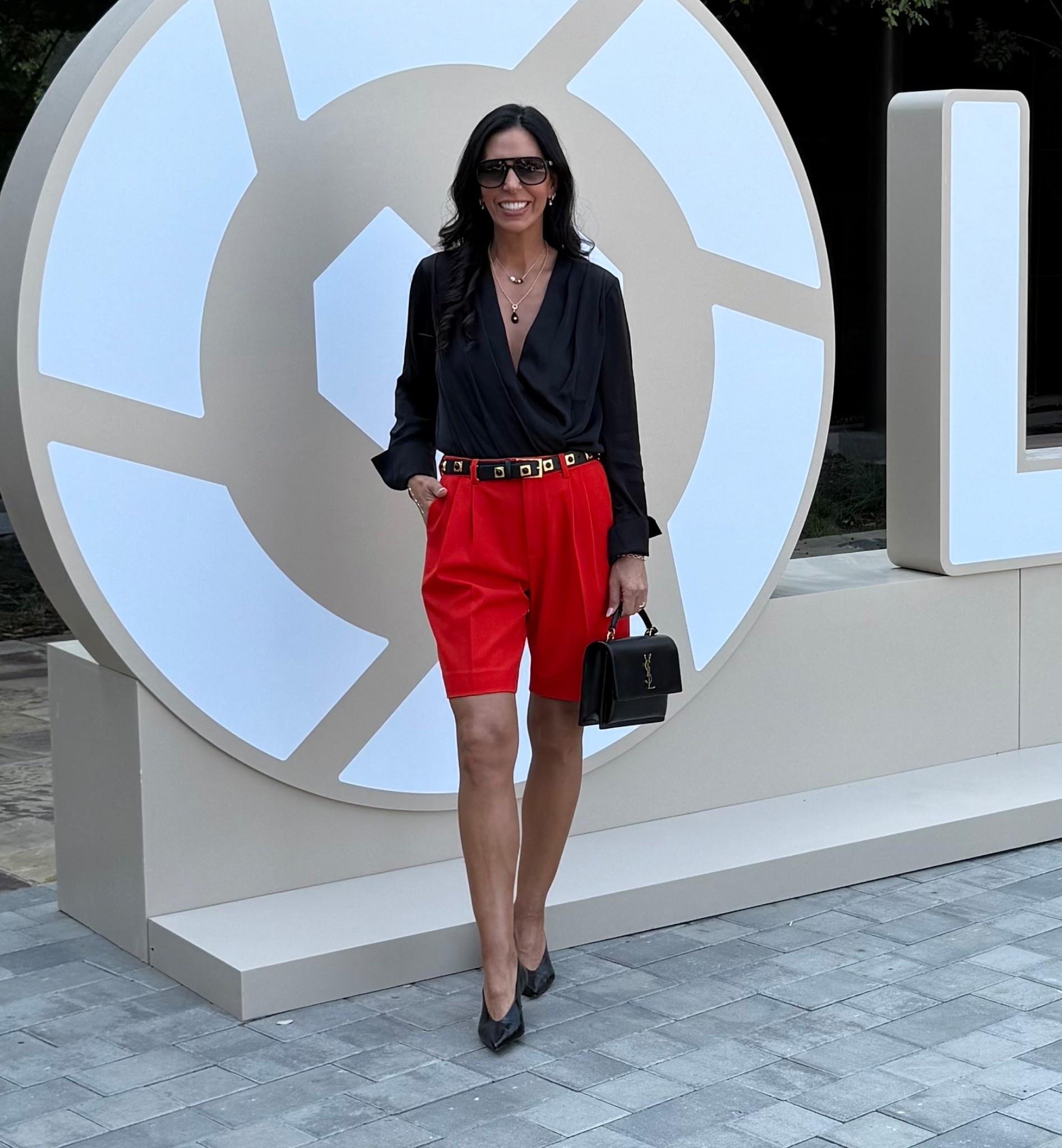 LTK Day 1 Checkin Look 
Love a classic trouser with a timeless top- this top has been a go to for years now 
Top- small 
Trousers- size 4 
New fav kitten heel pumps- quality and comfort is a 20/10  

#LTKOver40 #LTKU #LTKCon