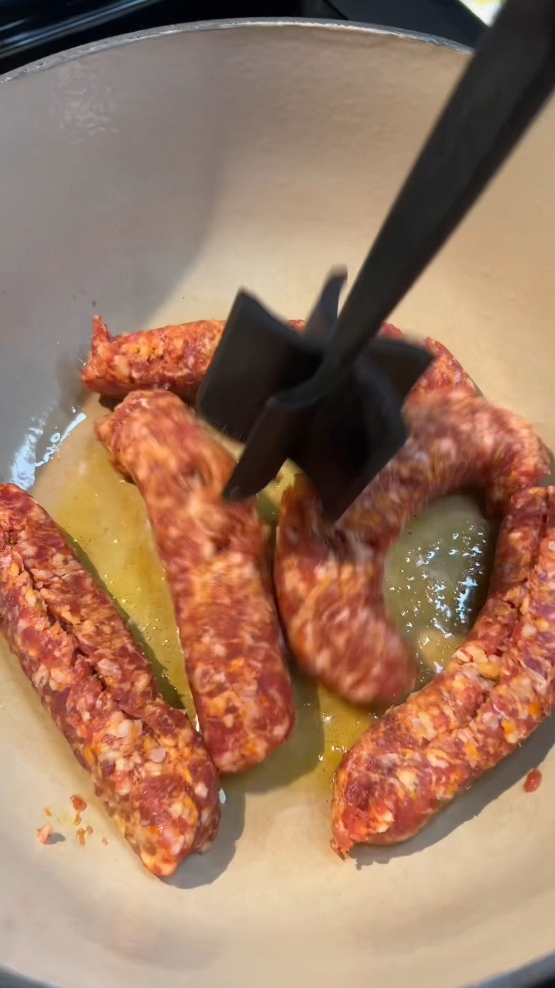 One of my favorite kitchen utensils! I use this meat chopper at least three times a week! #kitchen #cooking #kitchenhacks #cookinghacks #kitchenutensil #meatchopper 

#LTKVideo #LTKHome #LTKFindsUnder50