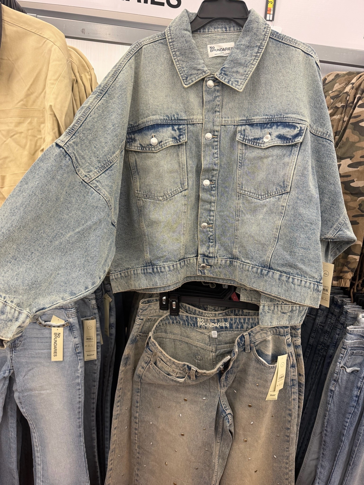 Oversized denim jacket for fall! Only $22!

#LTKdayinmylife #LTKgrwm #LTKootd
