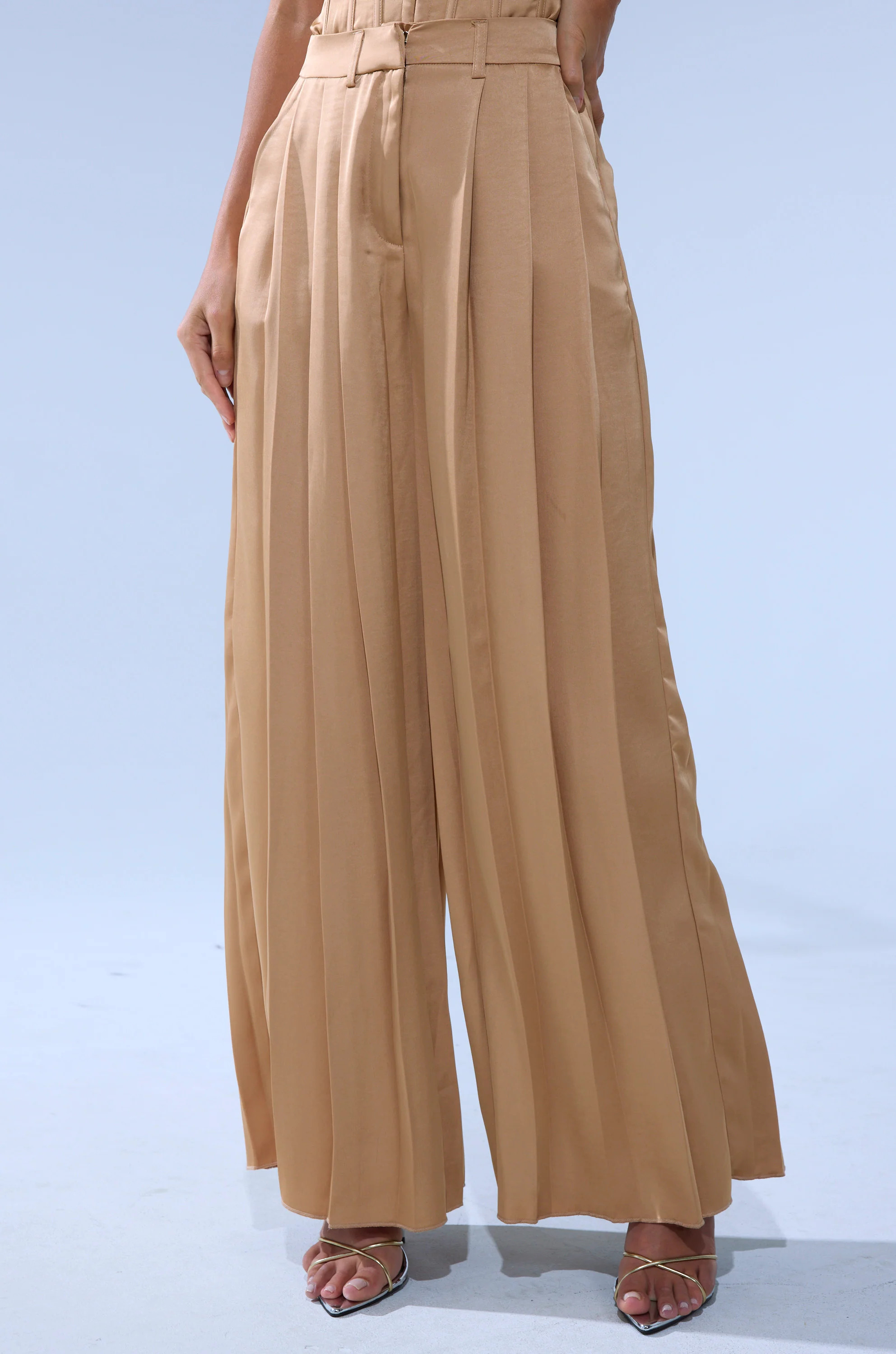 HANSEL MOCHA SATIN PALAZZO PANT | AKIRA