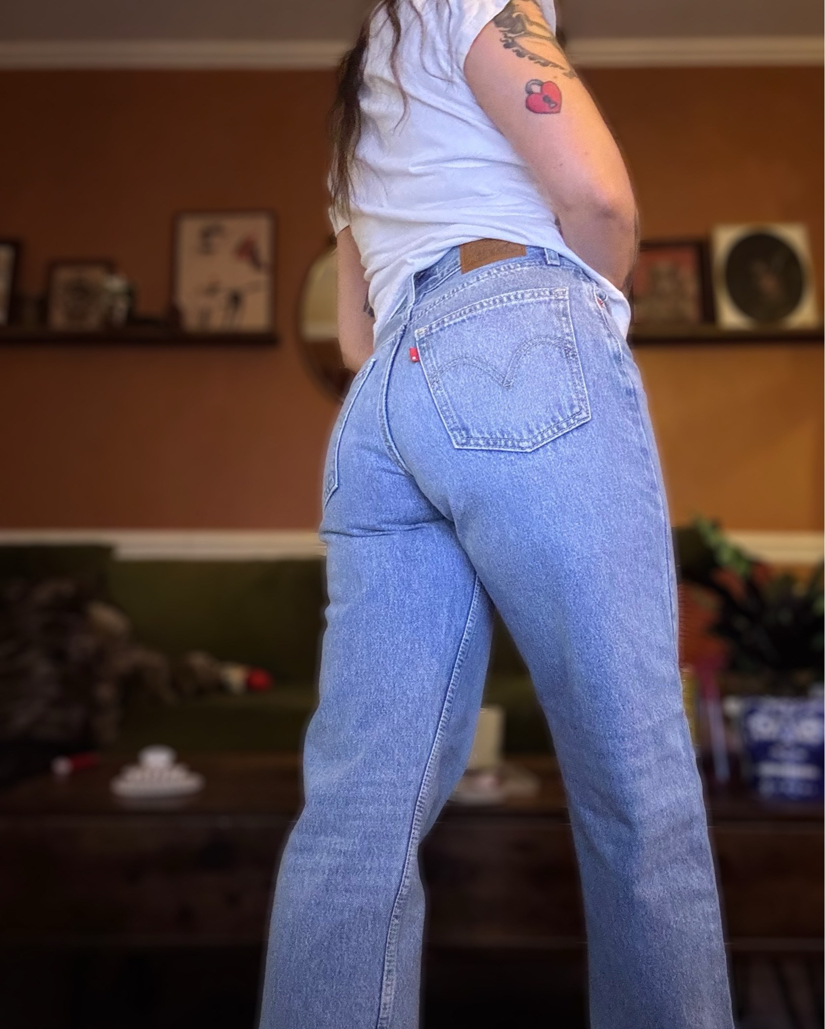 RUN DONT WALK 🏃🏻‍♀️ to get these dad jeans from Levi’s. I got this particular wash at Aritzia 😘

#LTKWatchNow #LTKStyleTip #LTKSeasonal