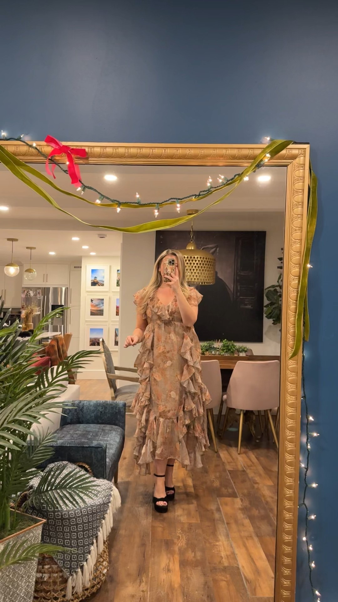 OMG in LOVE with this maxi dress. Perfect as a winter wedding guest dress, fall wedding guest dress. So comfortable and stretchy! I could wear this for hours. Wearing a large. 

 

#LTKHoliday #LTKootd #LTKMidsize