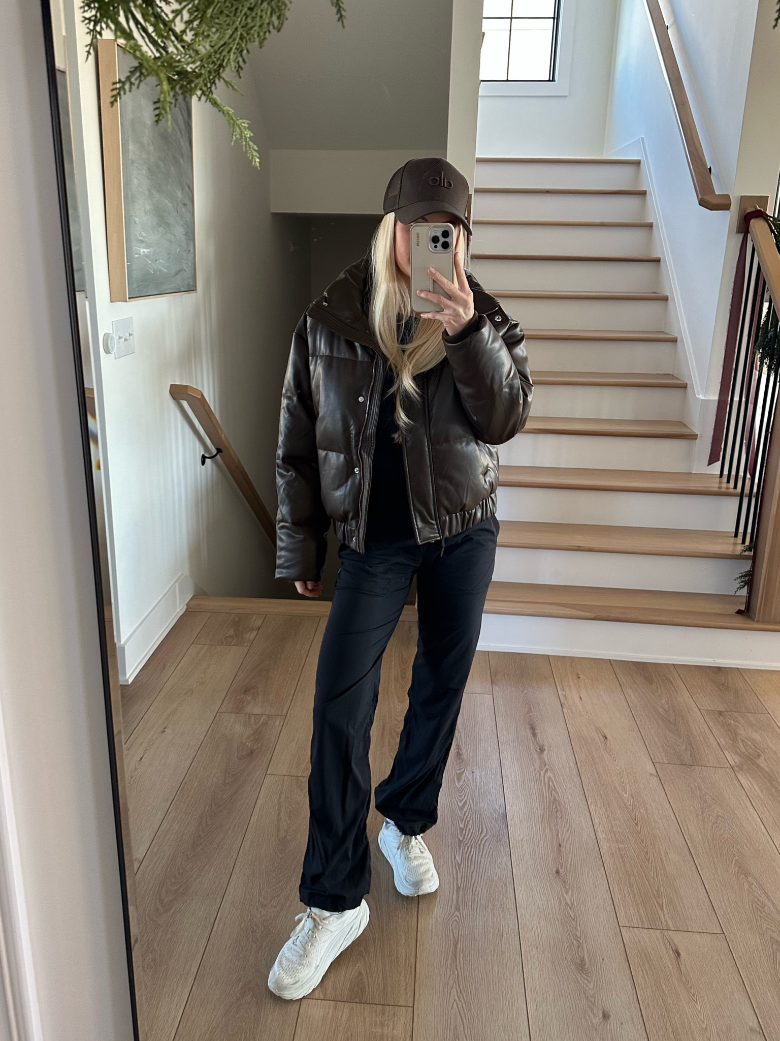 Fall Outfit | Running errands outfit | casual outfit 

Wearing a medium in my coat, 4 in sweatshirt & 6 in pants. Sneakers tts.

#kathleenpost #abercrombie #lululemon #alo #hoka #falloutfit

#LTKCyberWeek #LTKSeasonal #LTKstyletip