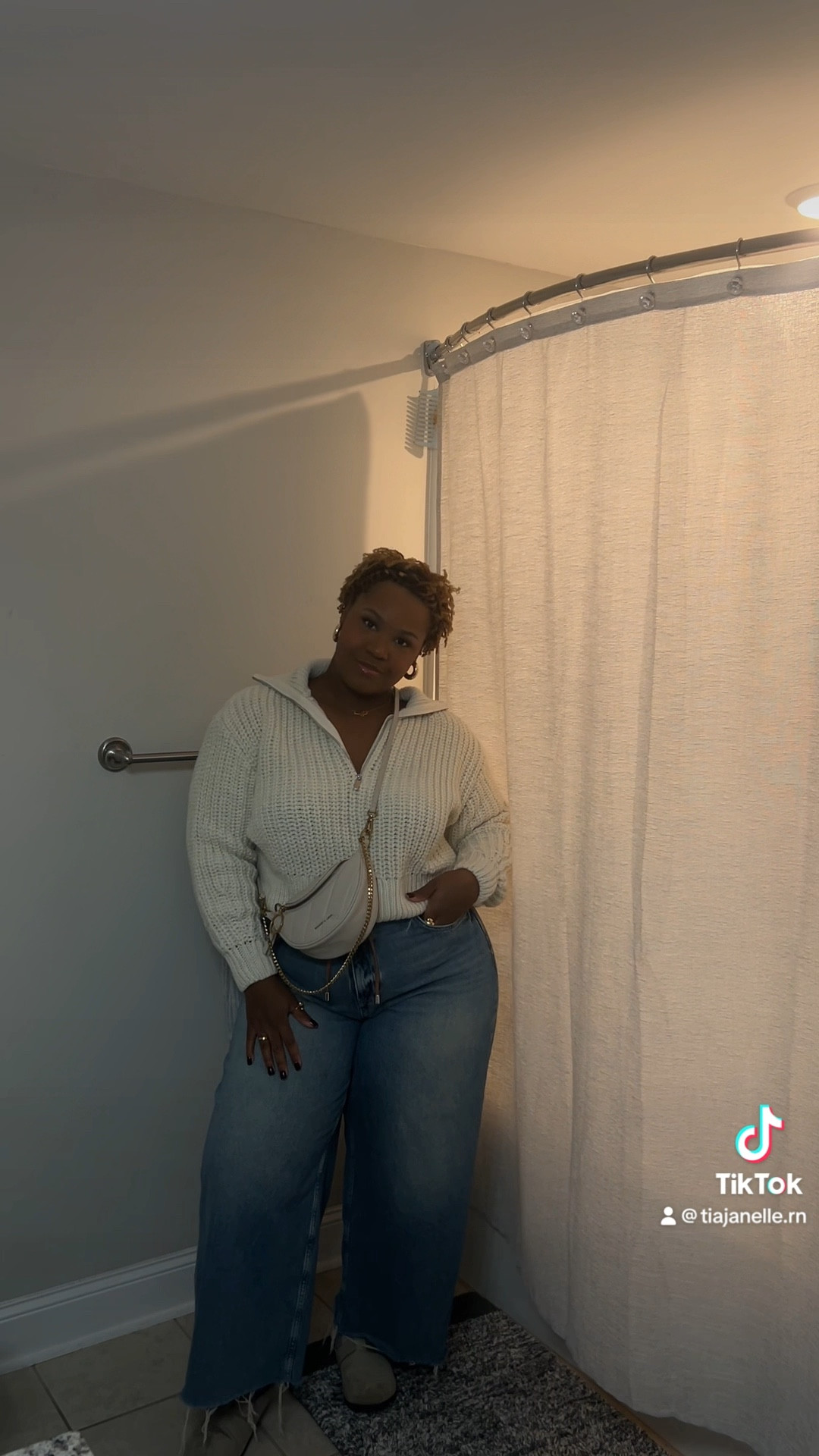 The jeans can’t be linked because they’re Zara

#LTKHoliday #LTKplussize #LTKstyletip