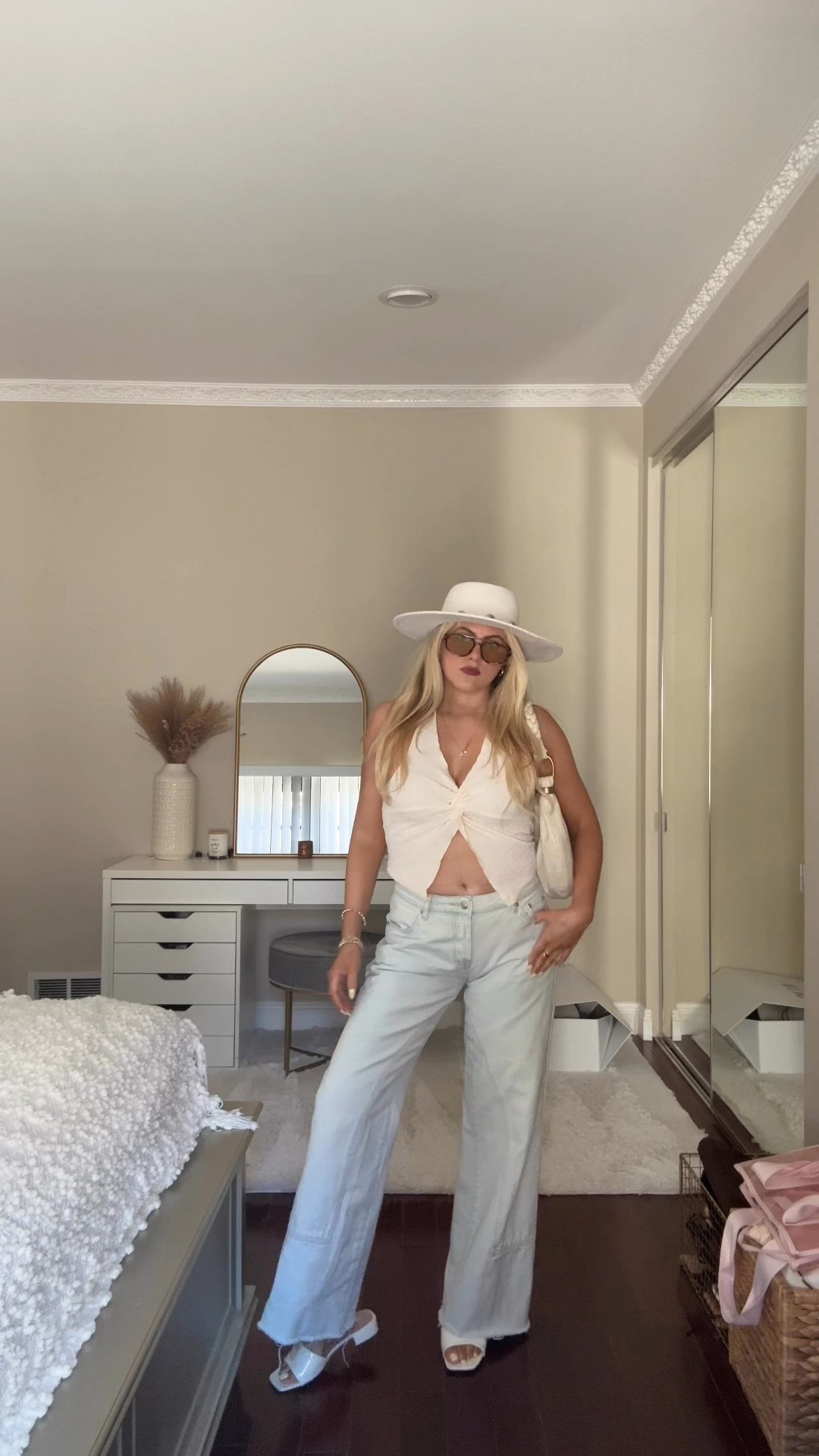 Outfit inspo 🤍

#LTKFindsUnder100 #LTKStyleTip #LTKItBag
