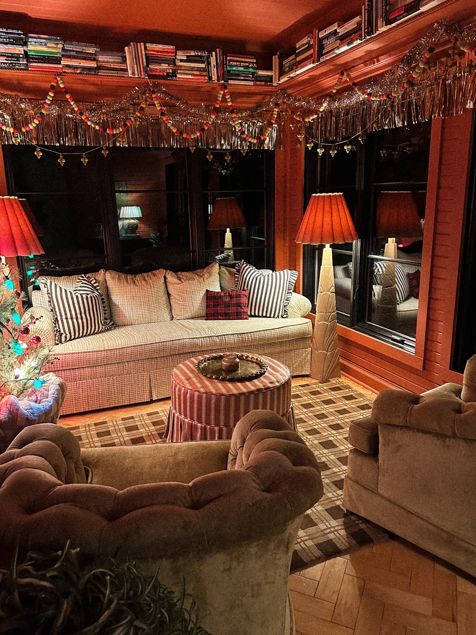 the sunroom at christmas >>>