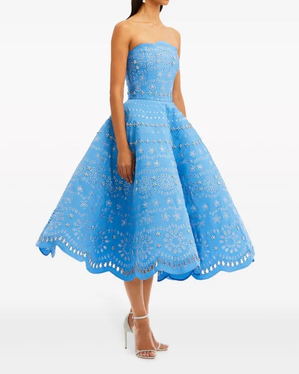 I want this dress so badly! how beautiful is it? 