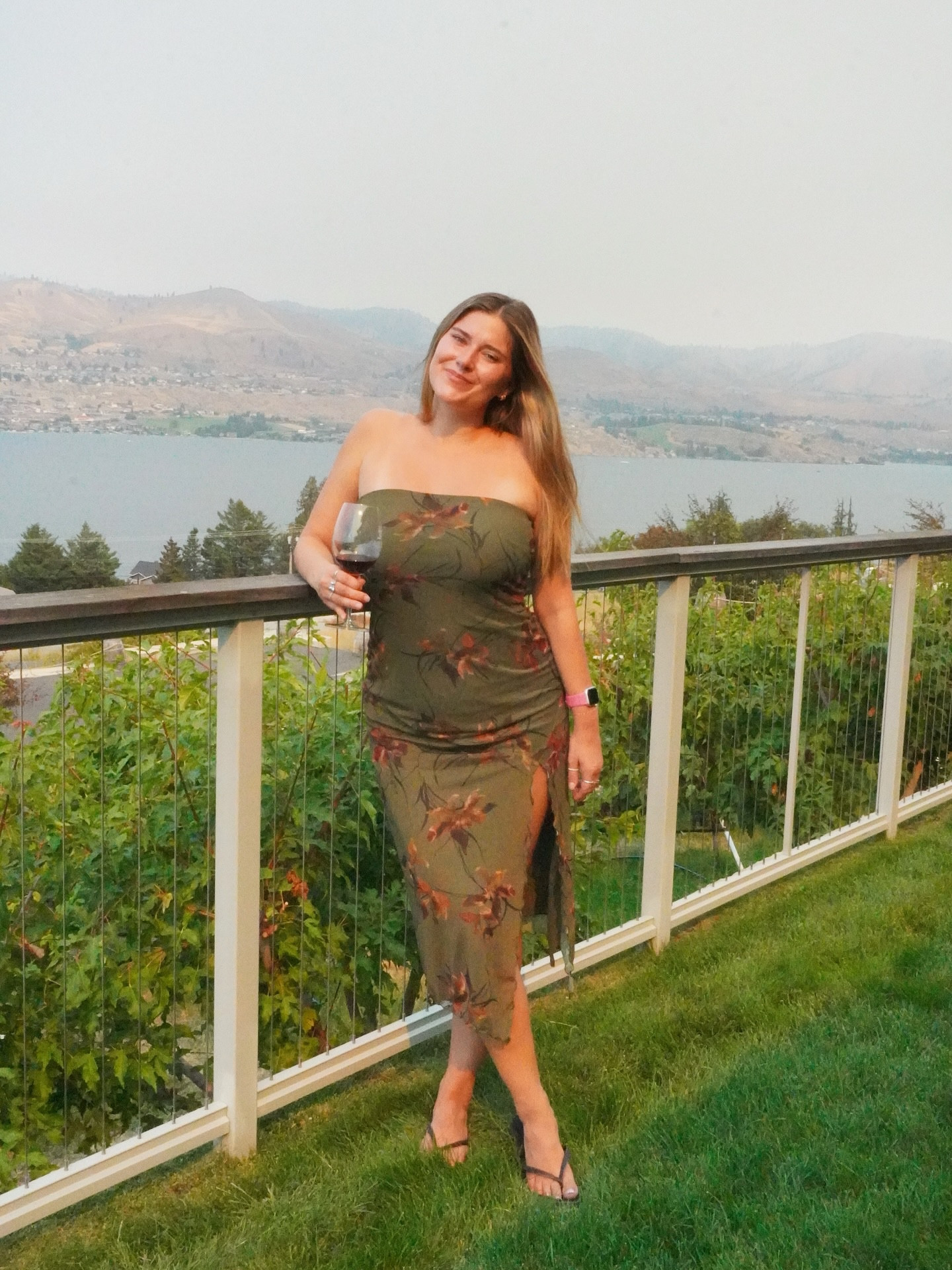 last lake chelan post🍷🎂
•
•
•
#wastateparks #washingtonstateparks #seattle #seattleblogger #wanderwashington #pnw #pnwisbeautiful #pnwwine #lakechelanwine #lakechelanwinevalley #lakechelanwinery #lakechelan #washingtonwine #washingtonwines #winery #winerylovers #weekendtrip #weekendgetaways #washingtonexplored #seattlewa #seattlewashington

#LTKSaleAlert #LTKFindsUnder100