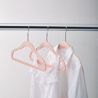 Kid's Non-Slip Velvet Hangers Blush Pkg/40 | The Container Store