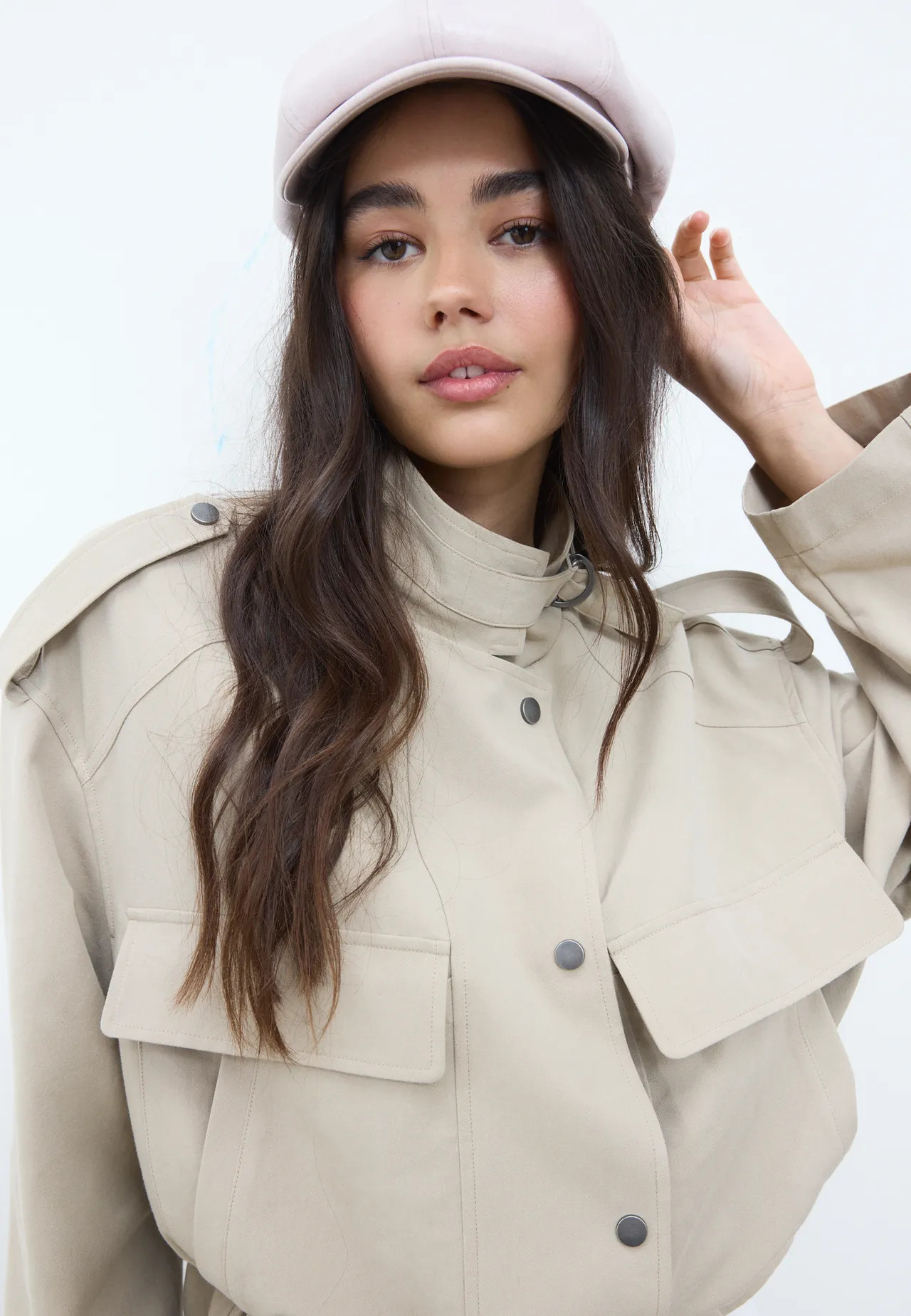 Fluid cropped jacket with front pockets - Women's Jackets and trench coats | Stradivarius United ... | Stradivarius (UK)