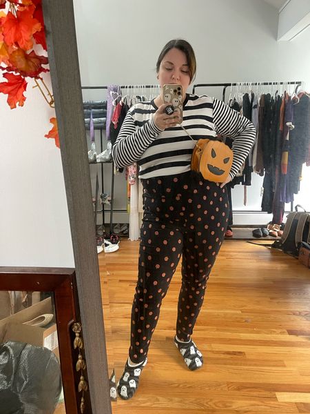 Today’s look! Only the purse is still available, but I included lots of cute replacements. 

Curves, plus size fashion, plus size style, size 16 influencer, striped shirt, pumpkin pants, pumpkin purse, ghost socks, Halloween style, spooky season, Halloween outfit 

#LTKcurves #LTKunder50 #LTKHalloween
