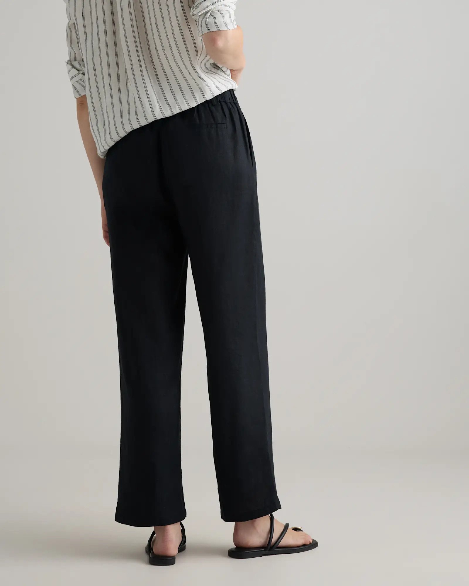 100% European Linen Pleated Trouser in Black | Quince