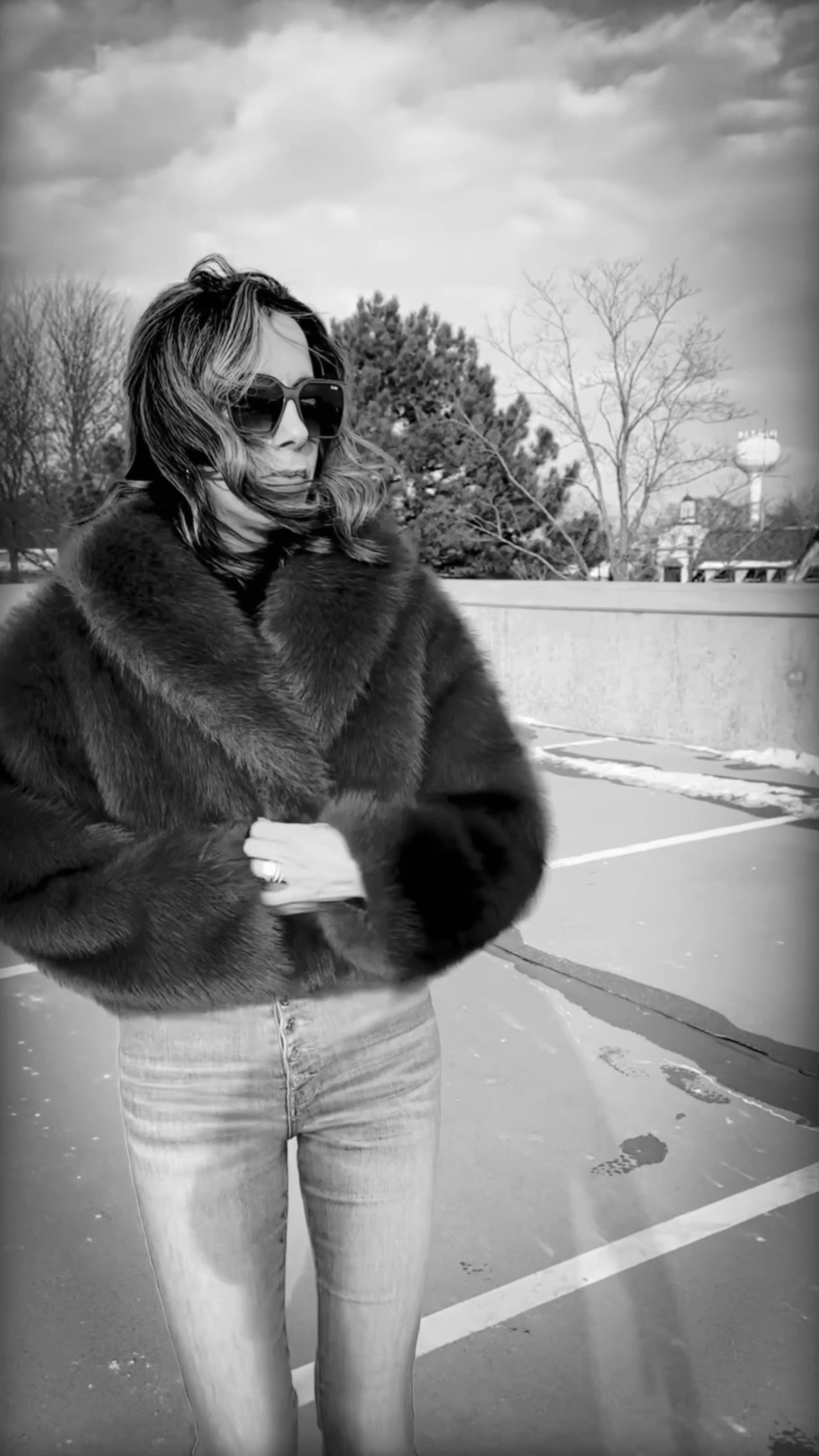 I think it’s so easy so fall in love with a faux fur. 💫


Jacket, coat, winter coat

#LTKootd #LTKSeasonal #LTKOver40