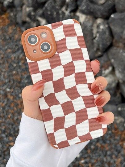 Twisted Checkered Phone Case
   SKU: se2112205555372529      
          (317 Reviews)
           ... | SHEIN