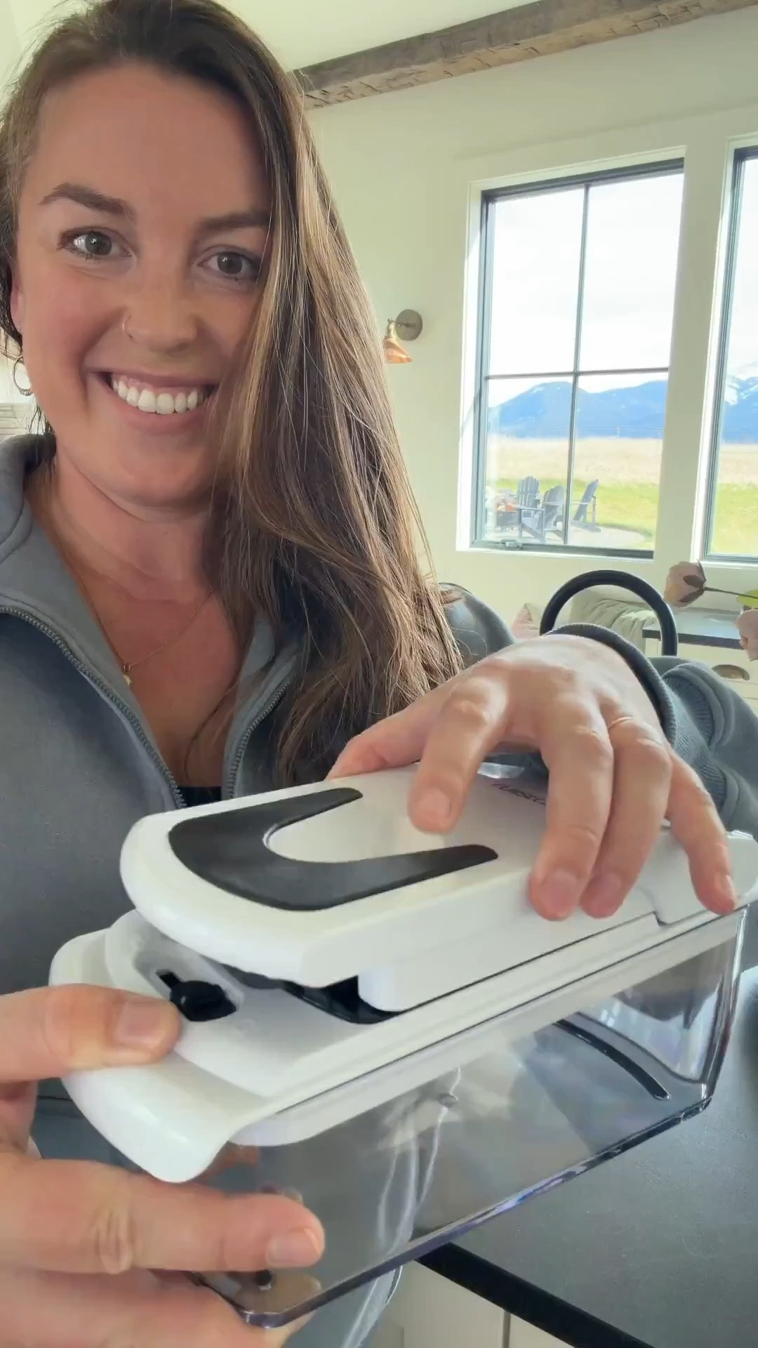 A veggie chopper is one of those things that saves way more time than you expect 😅 It makes meal prep faster, keeps the mess down, and honestly makes cooking feel less annoying on busy nights.

One of those kitchen tools that immediately earns its drawer space.

#LTKdayinmylife #LTKmomlife #LTKHome