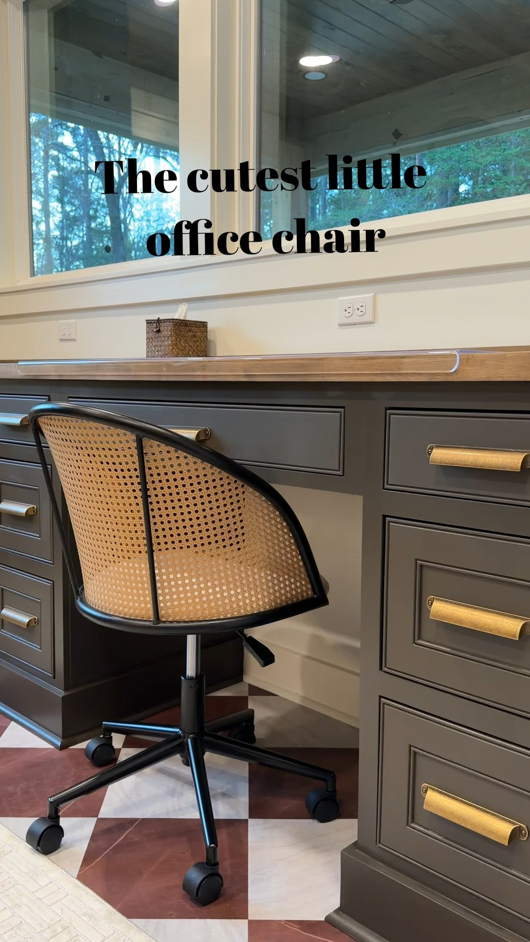 This rattan office chair was the perfect addition! 

#LTKdayinmylife #LTKSaleAlert #LTKHome