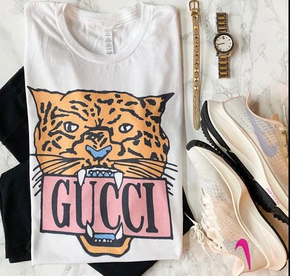 GG tiger / vintage feel/ unisex fit women’s tee | Etsy (US)