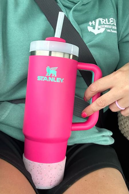 New summer Stanley’s! Love the 30 oz in this color! 