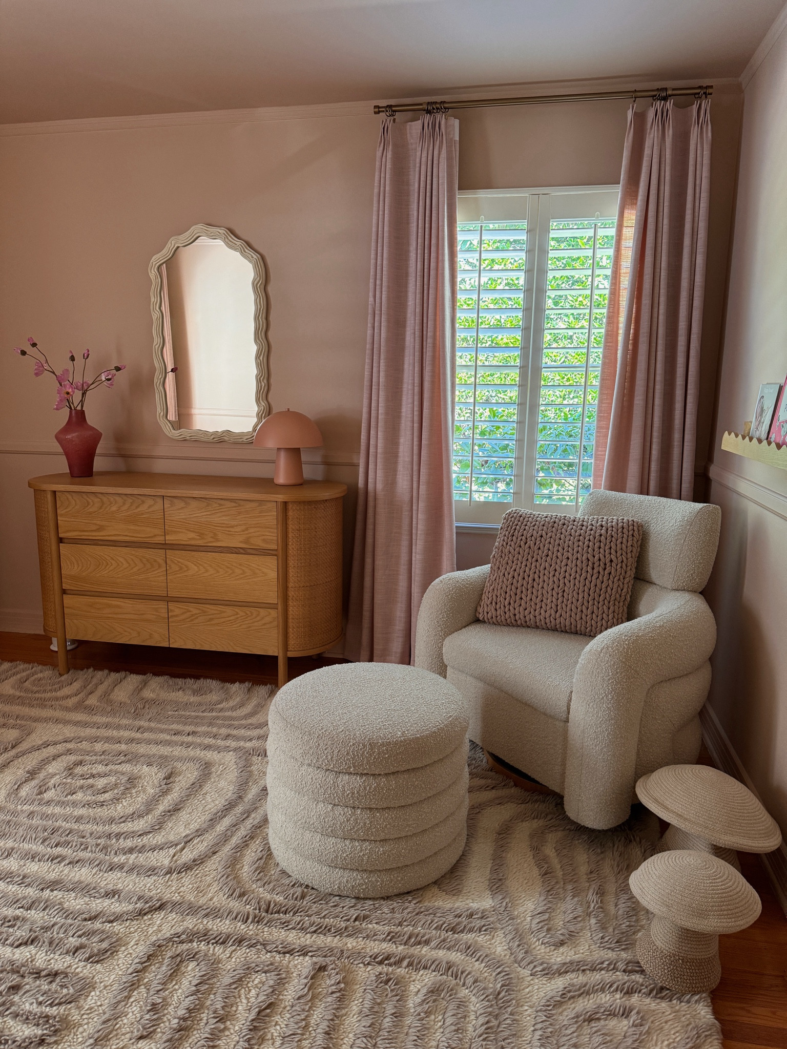 our toddlers bedroom 💕

#LTKKids #LTKSaleAlert #LTKHome