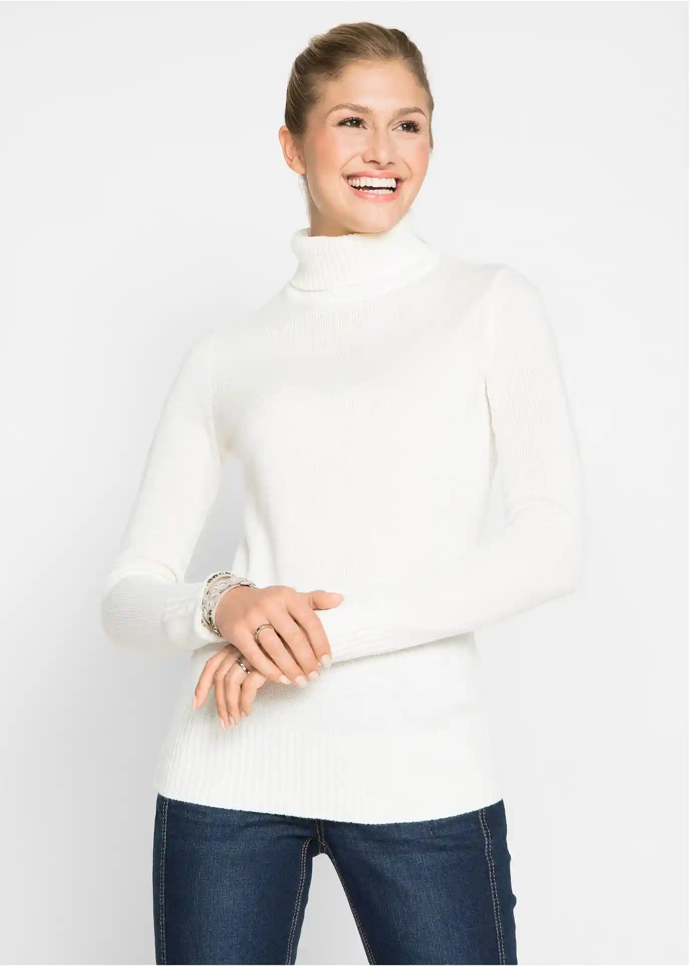 Maglione basic a collo alto in filato fine | Bonprix IT