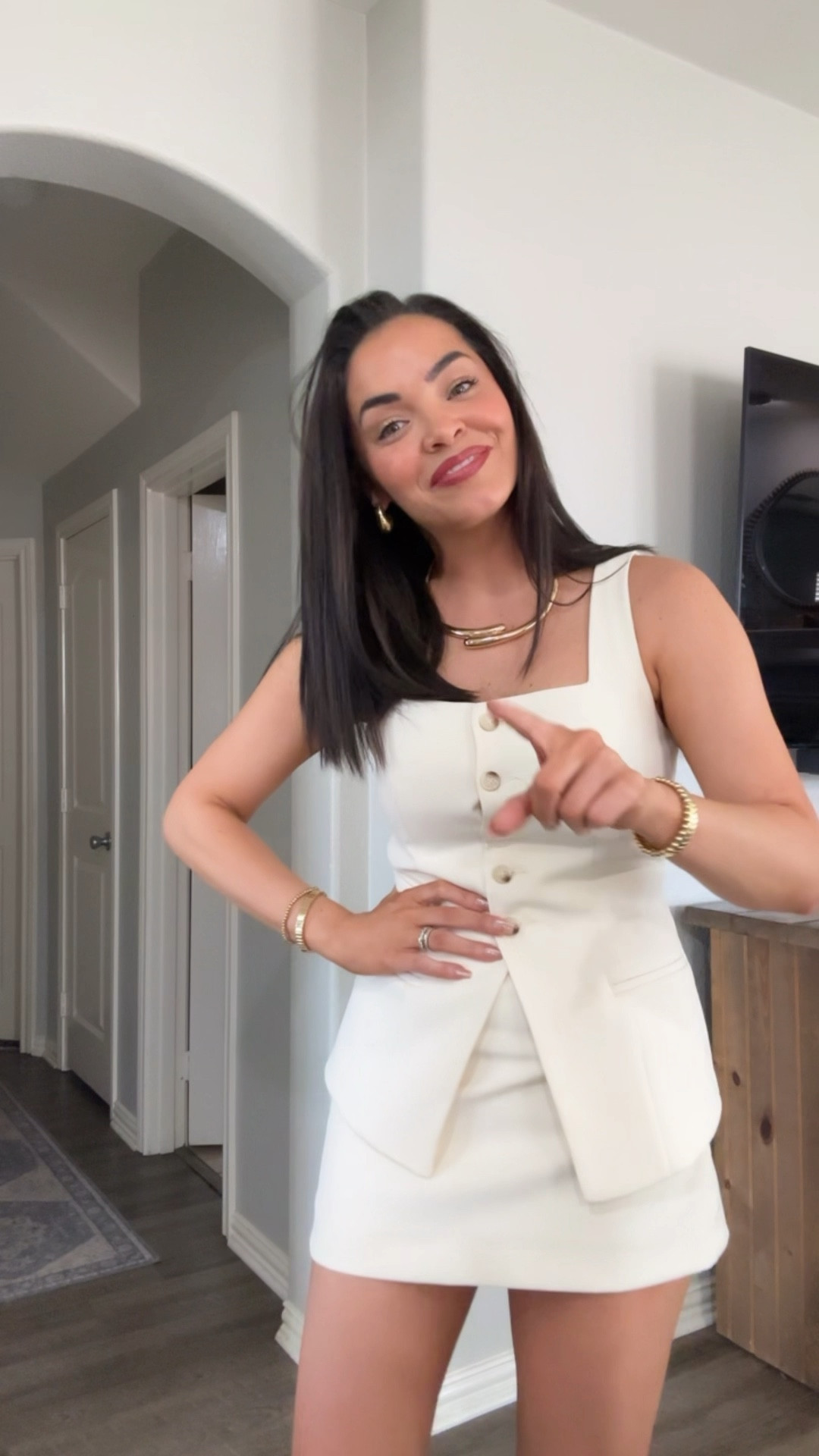 A real look for less!!! 5’5- 130lbs: Wearing size small. 


#LTKBeauty #LTKFindsUnder100 #LTKSaleAlert