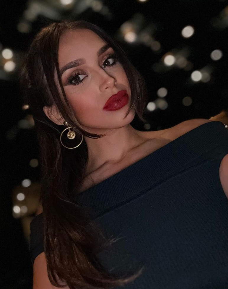 Red lip energy, always 💋
This is my go-to romantic glam. Take advantage of the Sephora sale and get what you need to recreate this look. 

#sephorasale #Makeuplook 

 #LTKSaleAlert #LTKStyleTip #LTKBeauty