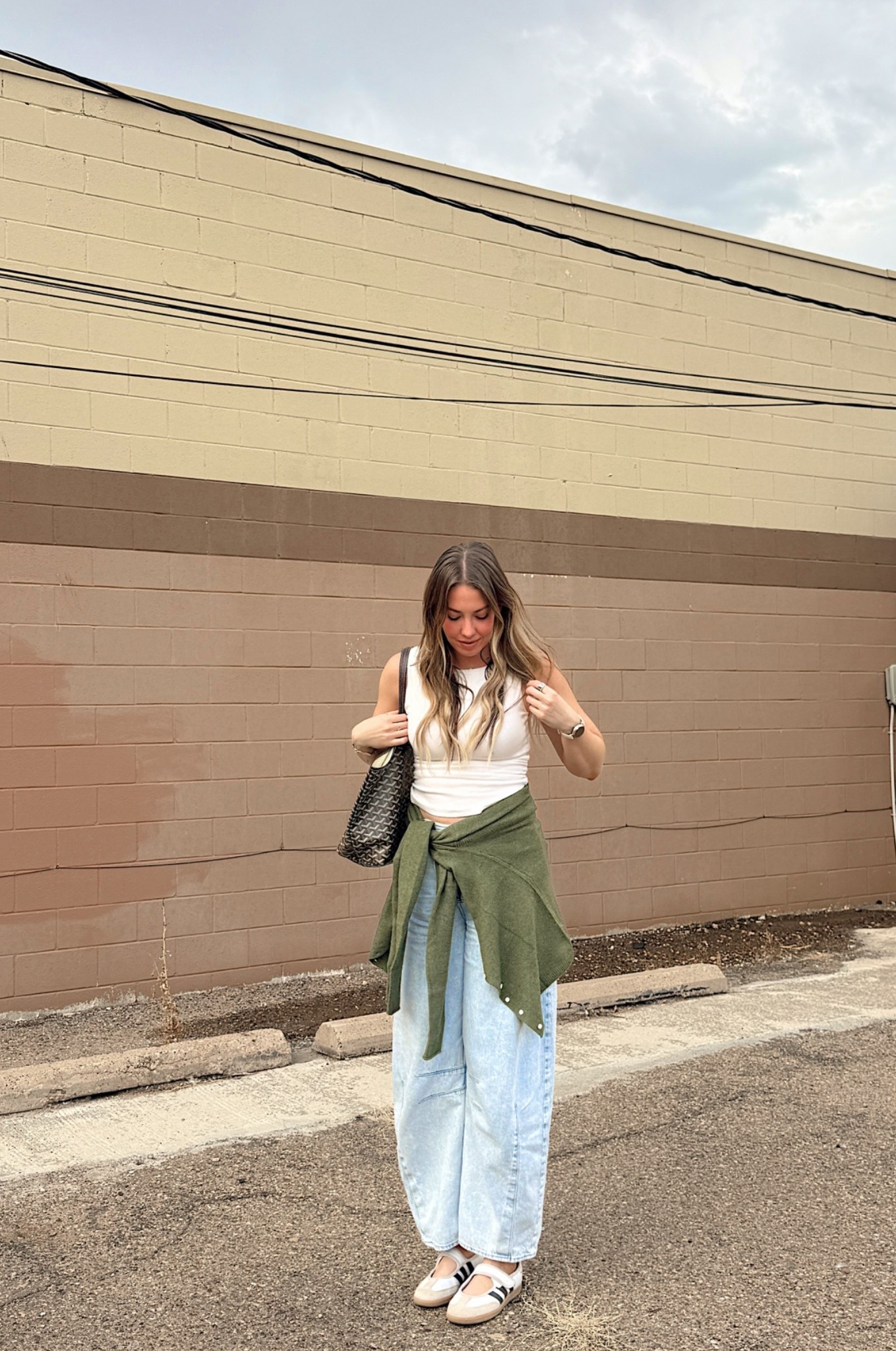 Mary Jane’s are some of my FAVE shoes for fall! Sometimes a fully closed-toe shoe can make an outfit feel a little heavy or cut off, especially with wide-leg pants. Mary Janes show more of the top of your foot, which creates a little more visual space and makes the whole outfit feel lighter + more balanced. 🫶

I’m 8.5 they fit tts