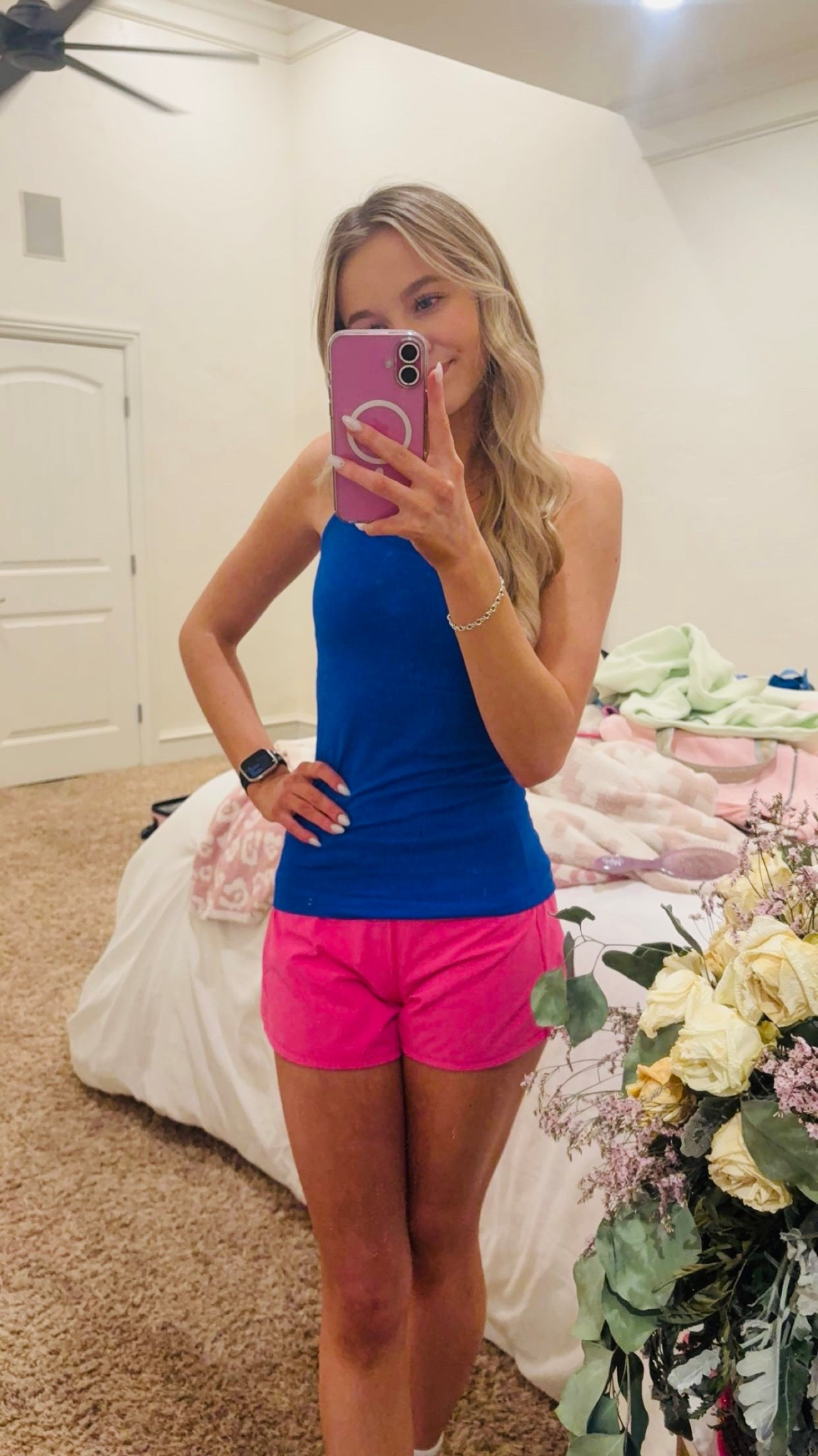 Lululemon outfit
ebb to street tank size 4 
speed up shorts size 4