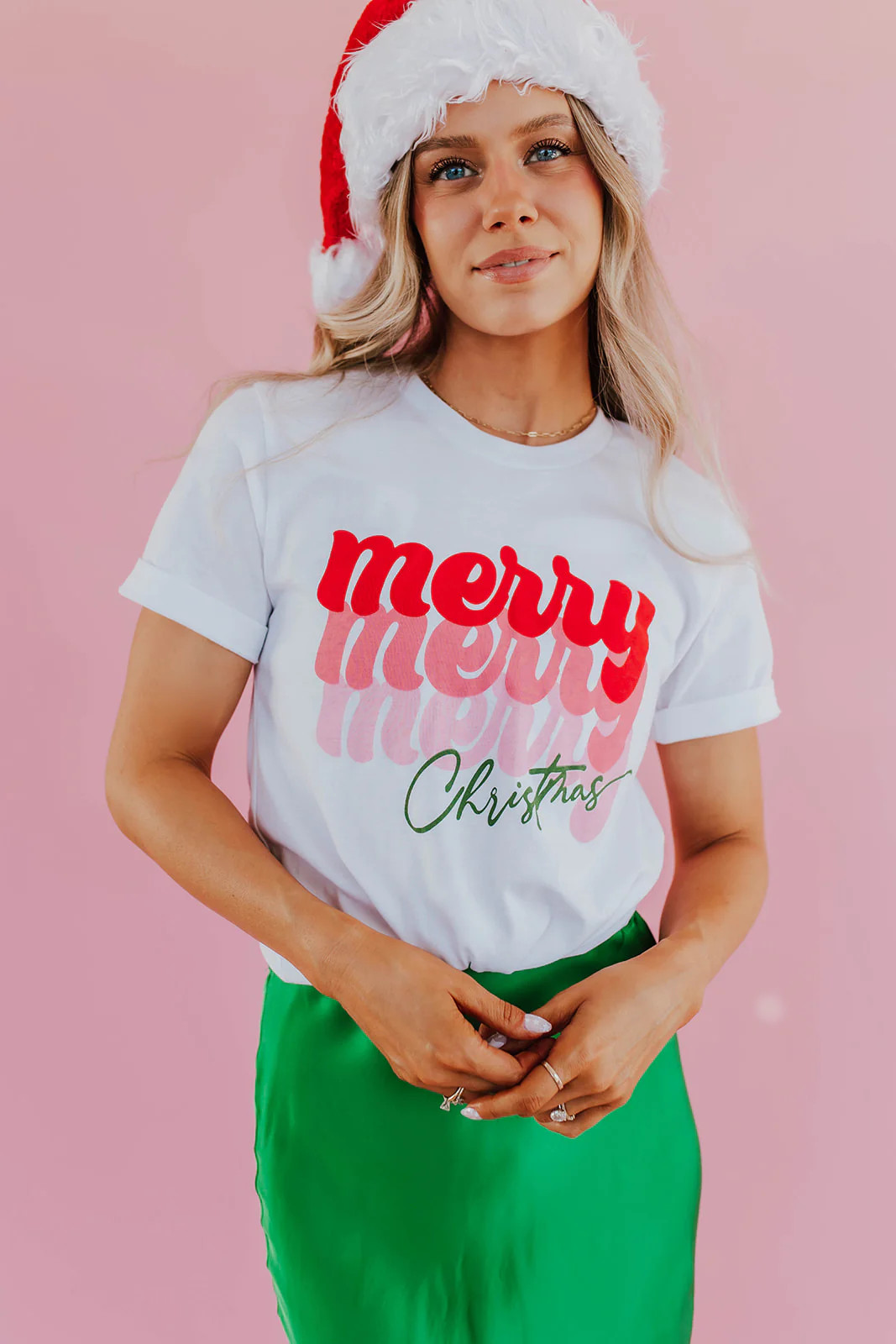 THE MERRY CHRISTMAS GRAPHIC TEE IN WHITE | Pink Desert