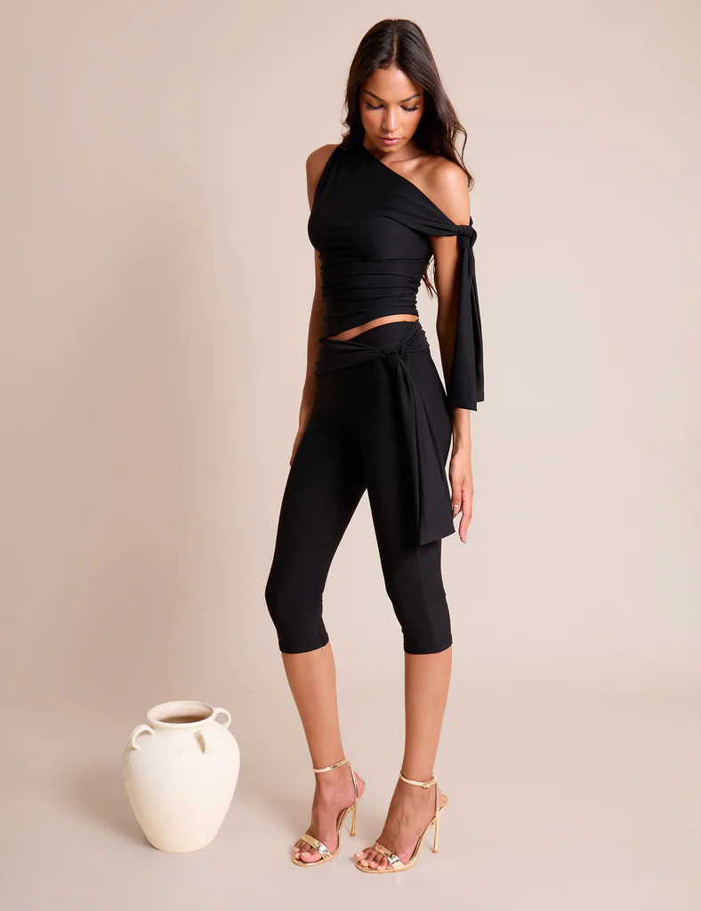 Knot Detail Tie Side Luxe Slinky Capri Pants Black | Public Desire