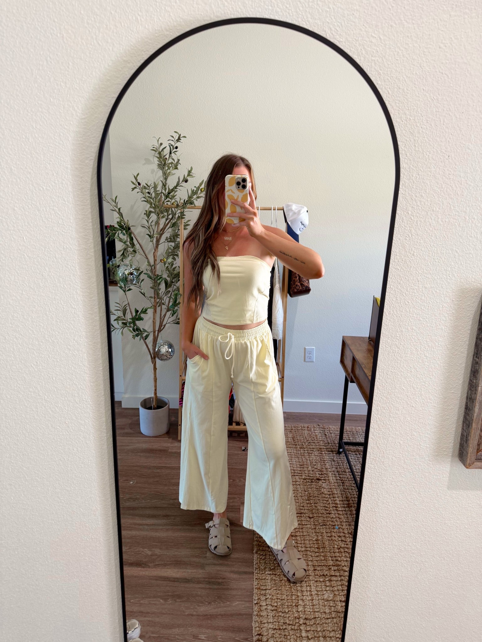 Easy spring outfit idea. Wearing a medium!