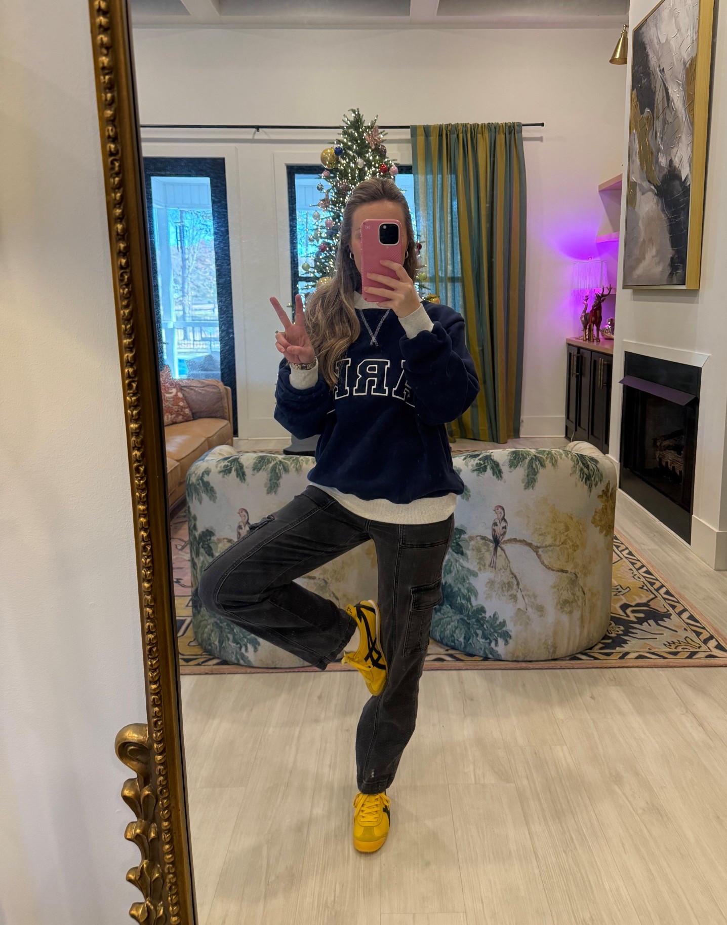 Easy ootd 💛 Obsessed with these sneakers! They are SO comfy! 

Parke sweatshirt, black jeans, onitsuka tiger, easy ootd, mom ootd, winter outfit inspo

#LTKHoliday #LTKmomlife #LTKGiftGuide