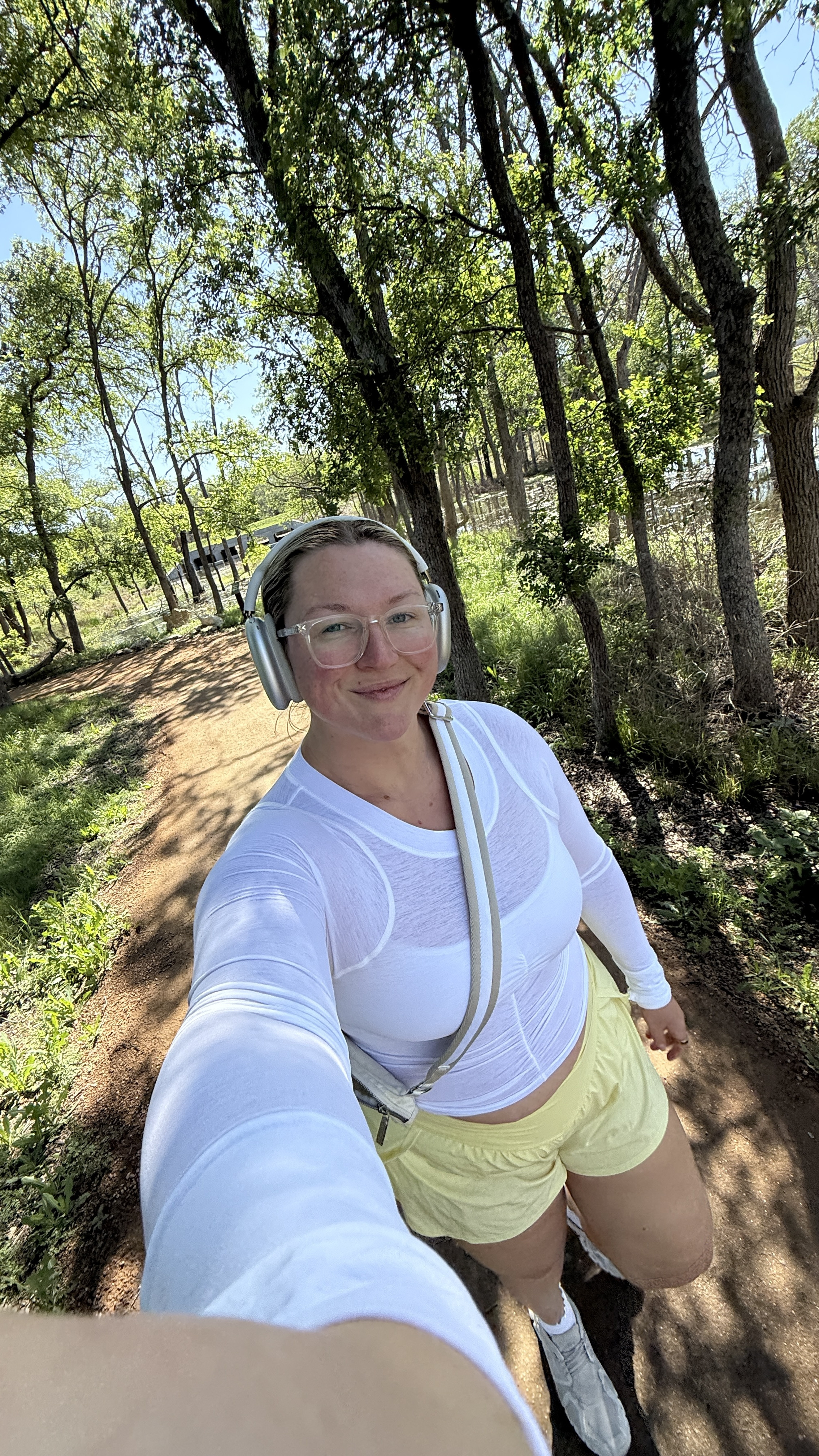 WALKING FIT 👟

#LTKActive #LTKMidsize