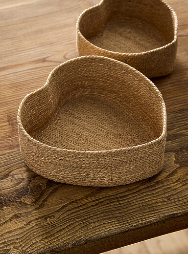Seagrass heart basket | Simons
