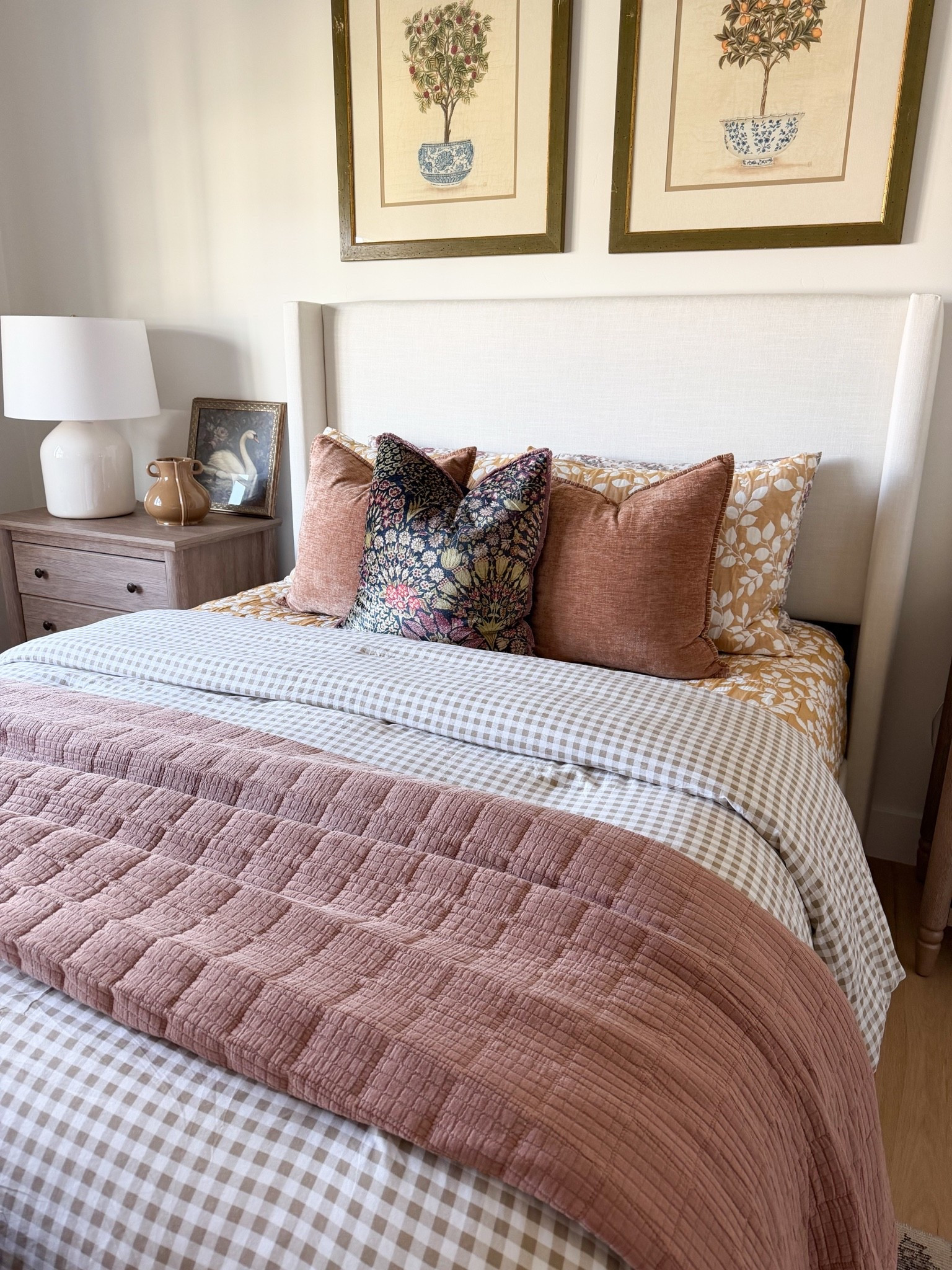 #Ad I partnered with @Wayfair and did a cute bedding refresh! #Wayfair, #WayfairPartner

#LTKSaleAlert #LTKHome