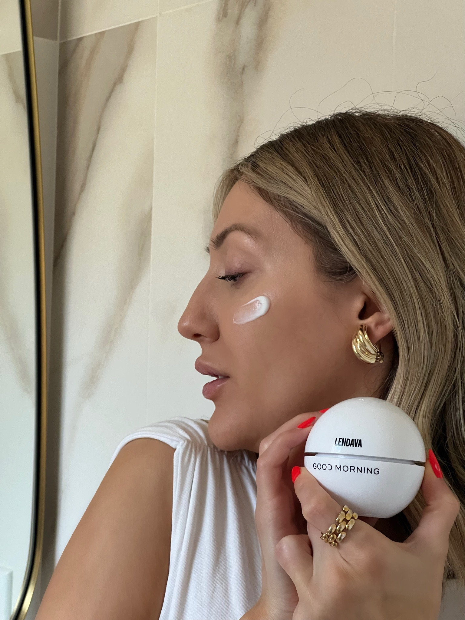 A skincare routine that only involves 3 products - @lendavaskin killed it with these formulas! Clean, fragrance free, and aesthetically pleasing! Their formulations are meant to cut down your skincare routine and even acts as an eye cream. Works on sensitive skin too! The body cream is amazing too- helps with stretch marks when pregnant. 

Oil-based Face cleanser 
Good morning face cream
Goodnight face cream 
Body cream for moms 
ALL 4 products are amazing! 

Maternity
Skincare routine 
Morning skincare routine 
nighttime skincare routine 
Belly bump stretch mark cream 
Clean skincare 

#lendavaskin #skincare #skinproducts #bodycare #aesthetics #selfcare #skinroutine #beautytips #ad 



#LTKbeauty #LTKbump #LTKover40