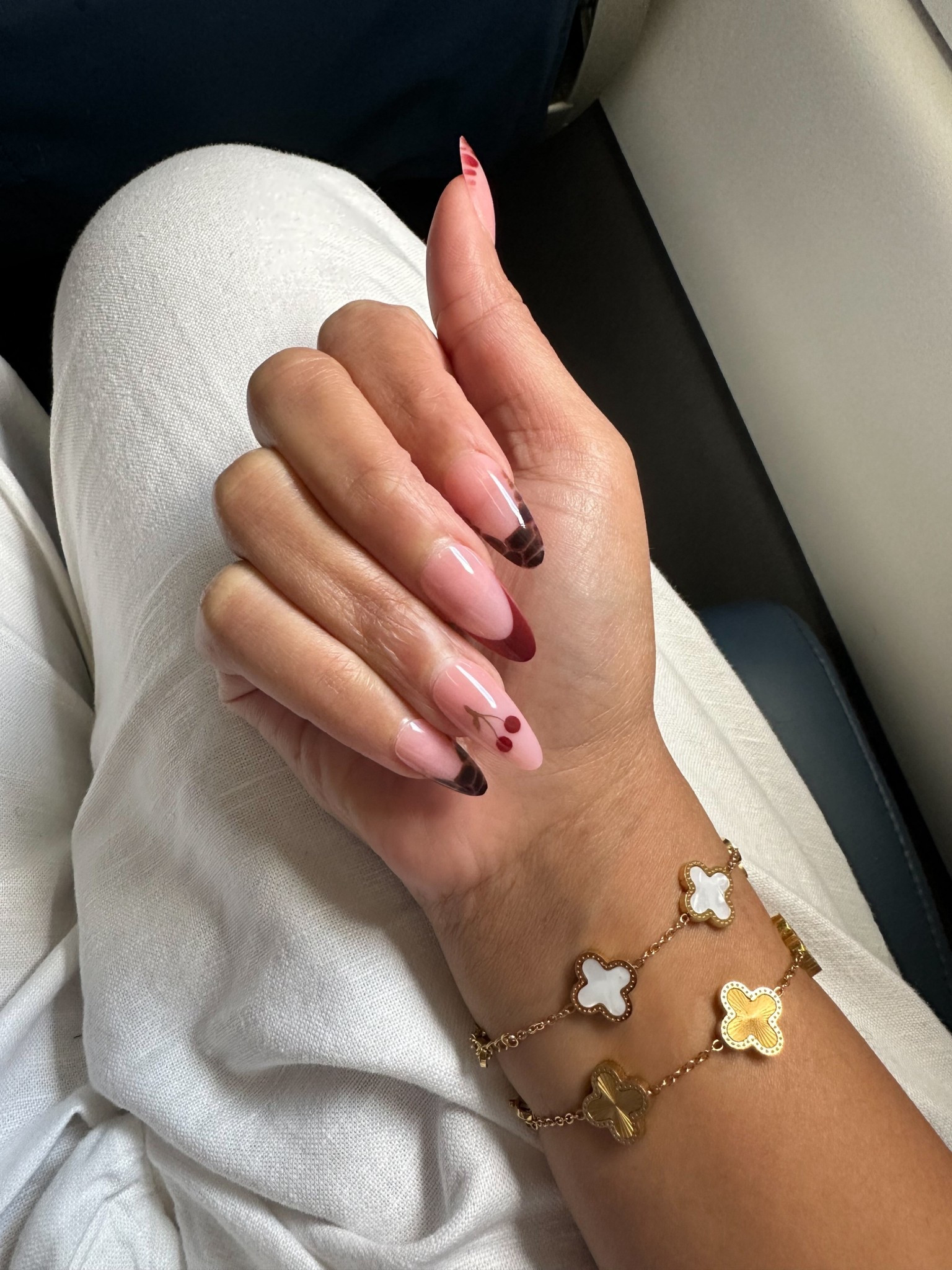 Fail nails 🍒



#LTKHoliday #LTKBeauty #LTKselfcare